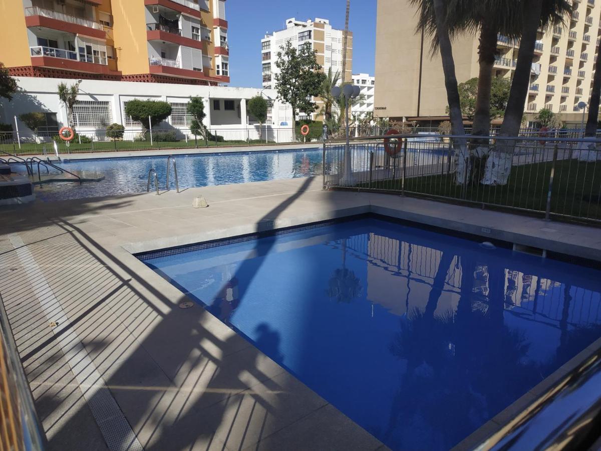 Benalmadena Playa Apartment Bagian luar foto