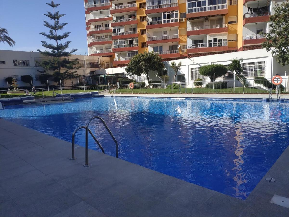 Benalmadena Playa Apartment Bagian luar foto